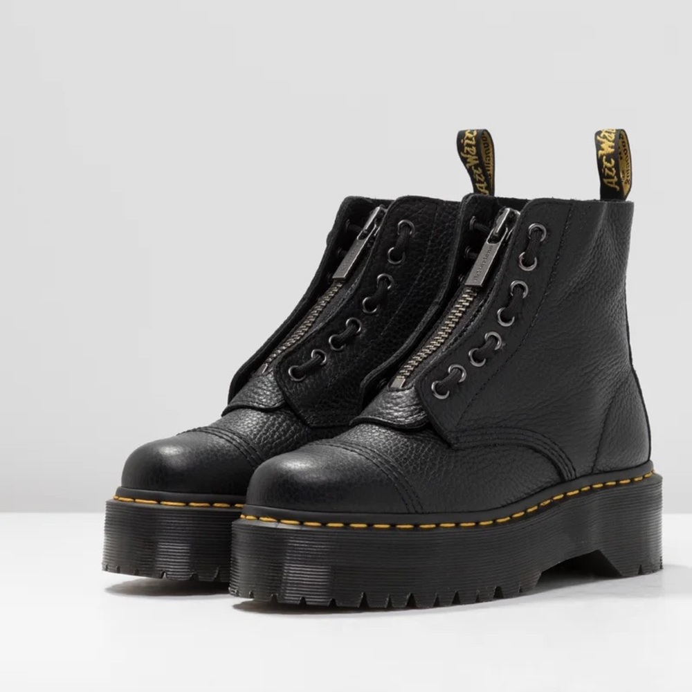 Doc Marten Sinclair Leather Platform boot sz 7
